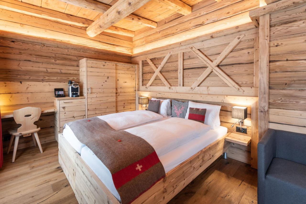 Hotel Crusch Alba ルェルネツ エクステリア 写真