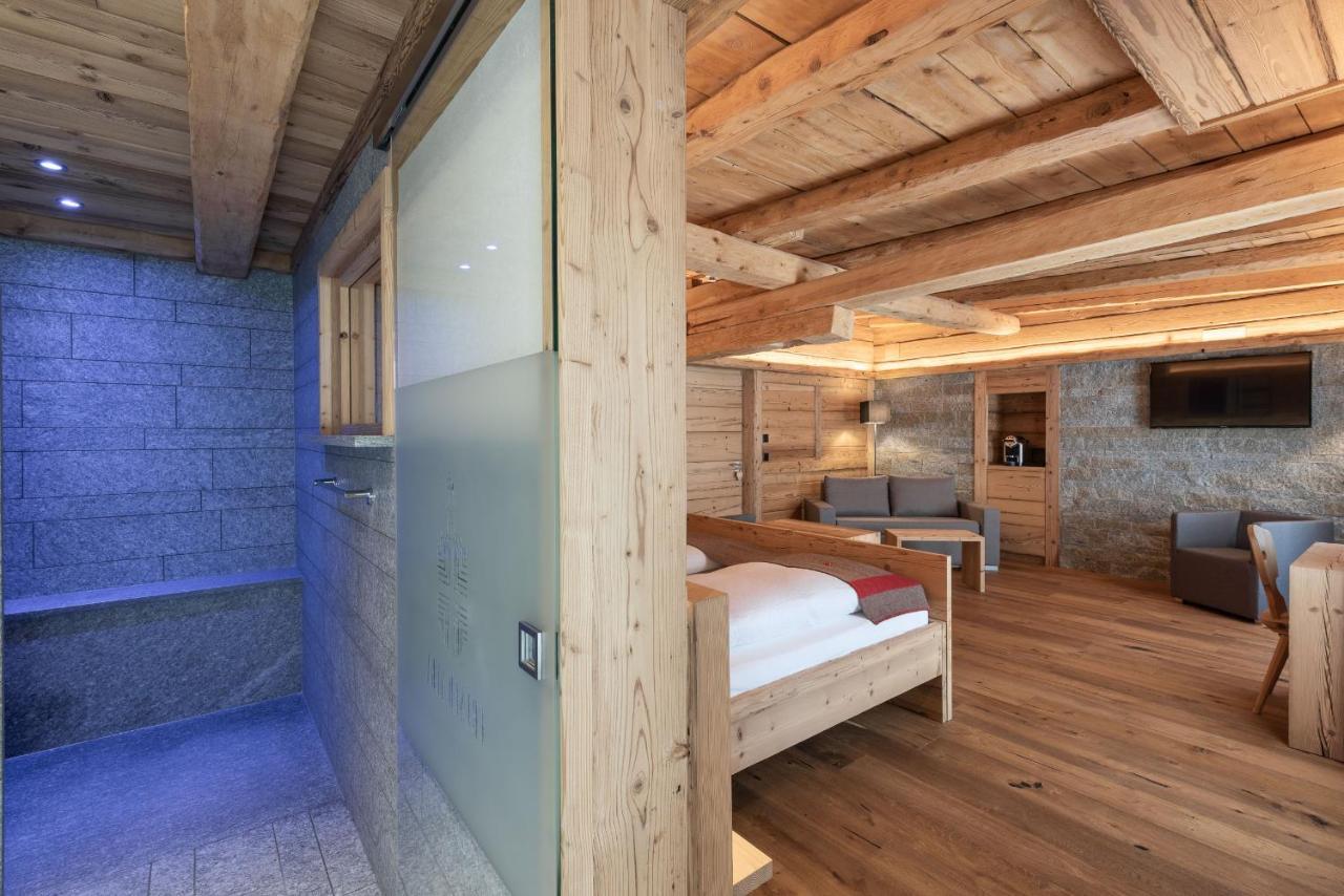 Hotel Crusch Alba ルェルネツ エクステリア 写真
