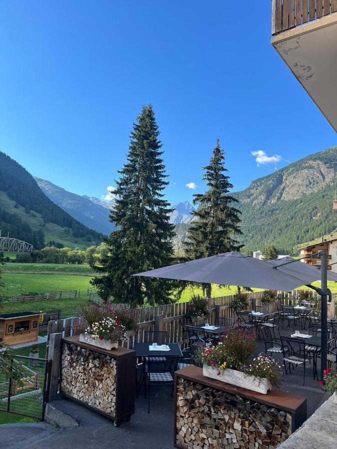 Hotel Crusch Alba ルェルネツ エクステリア 写真