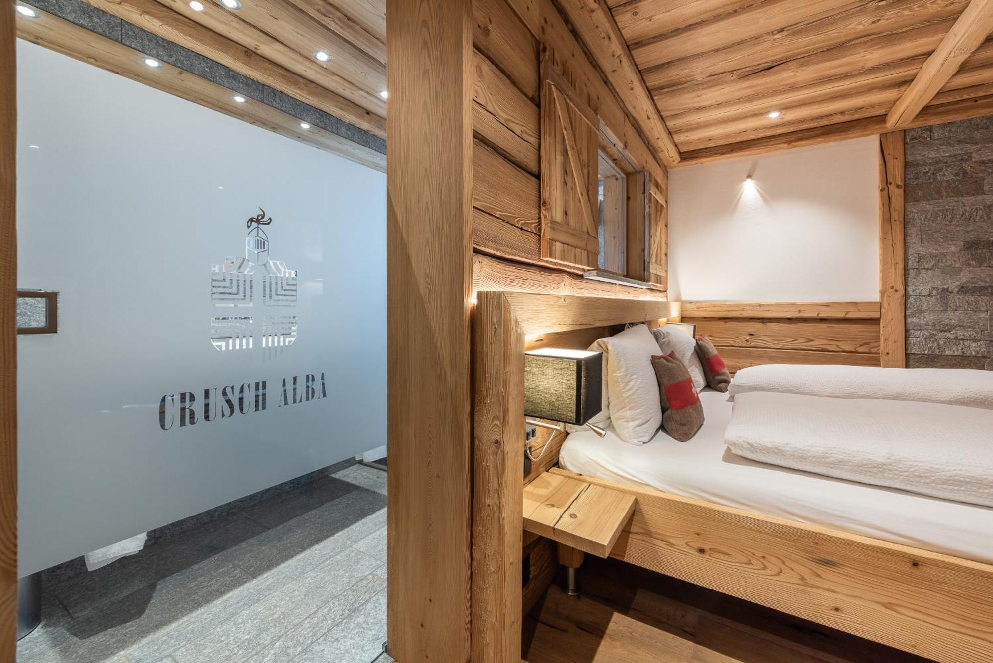 Hotel Crusch Alba ルェルネツ エクステリア 写真