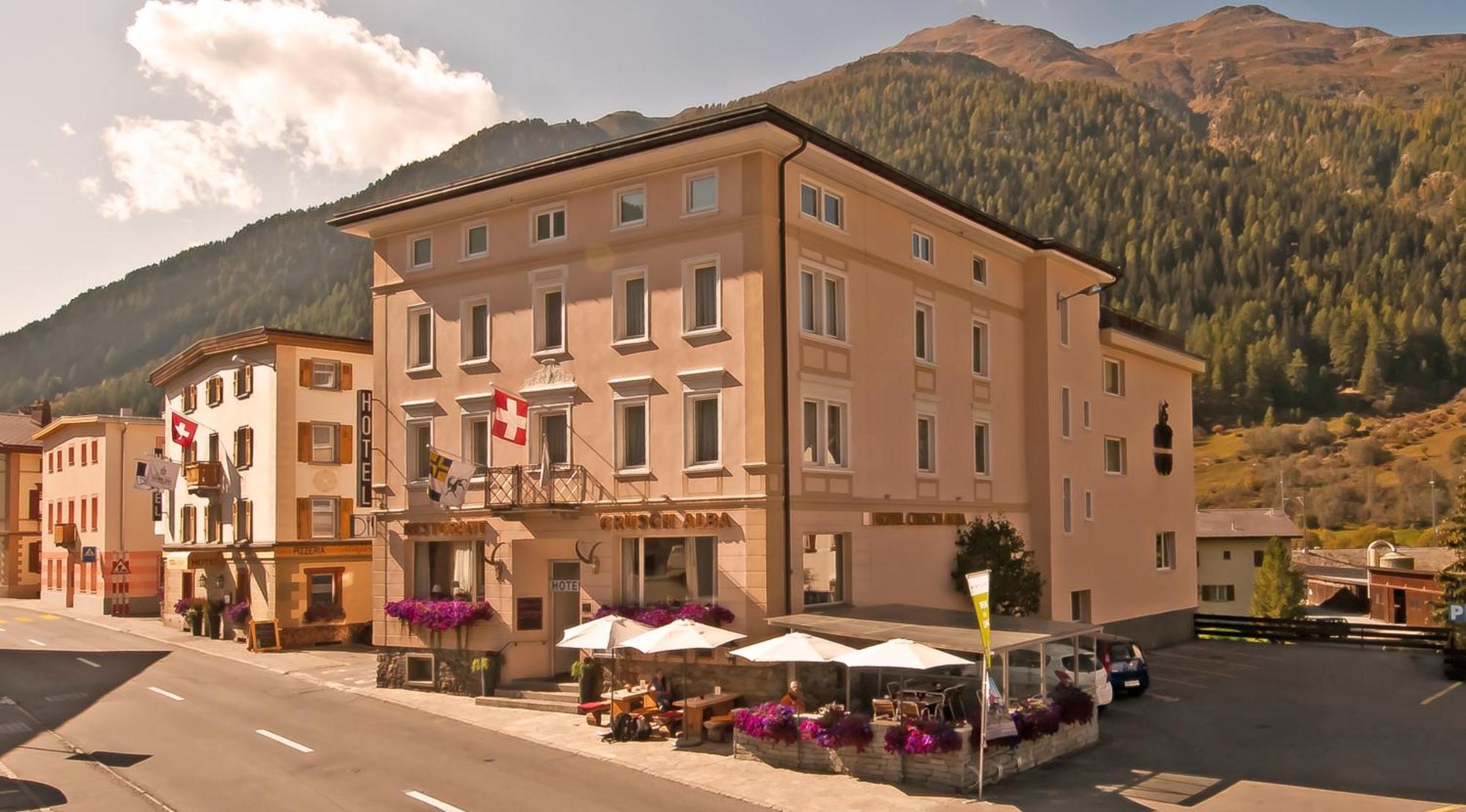 Hotel Crusch Alba ルェルネツ エクステリア 写真