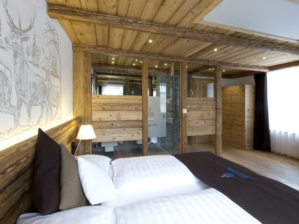 Hotel Crusch Alba ルェルネツ エクステリア 写真