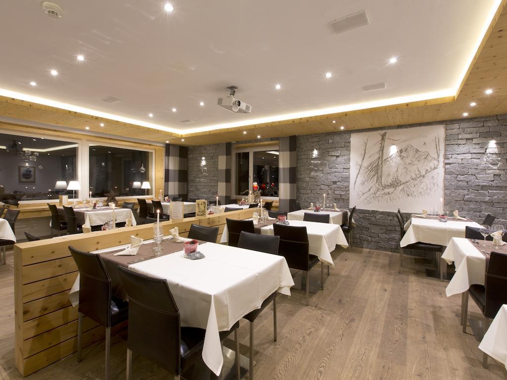 Hotel Crusch Alba ルェルネツ エクステリア 写真