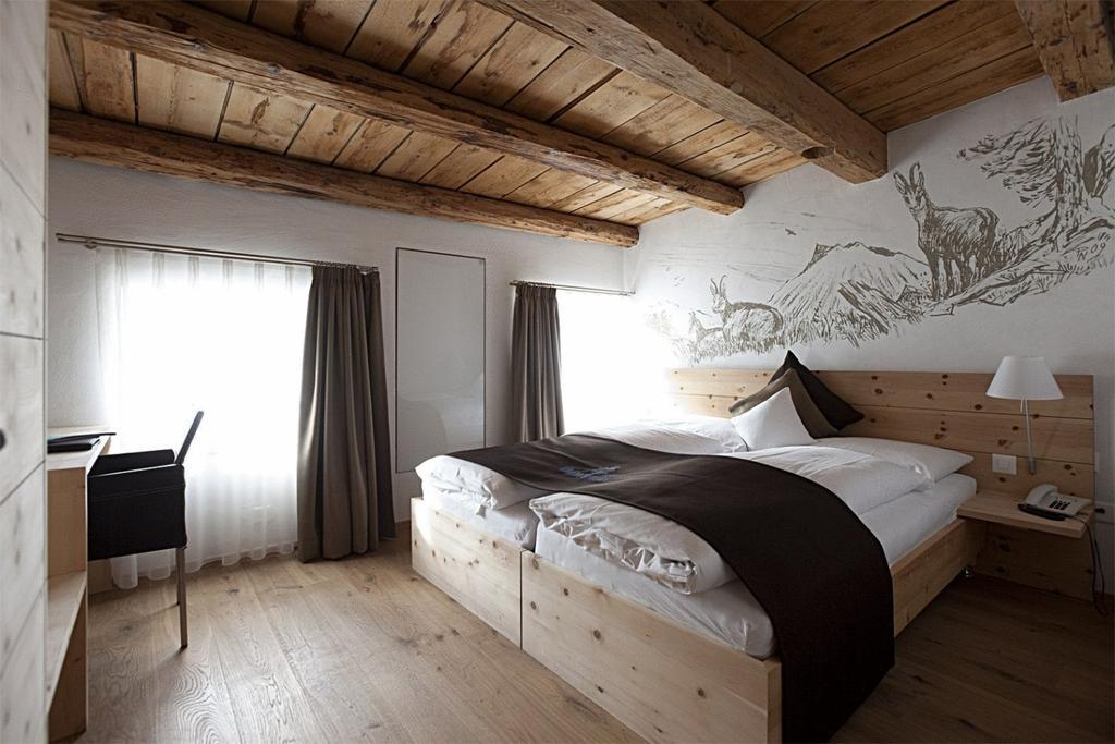Hotel Crusch Alba ルェルネツ エクステリア 写真