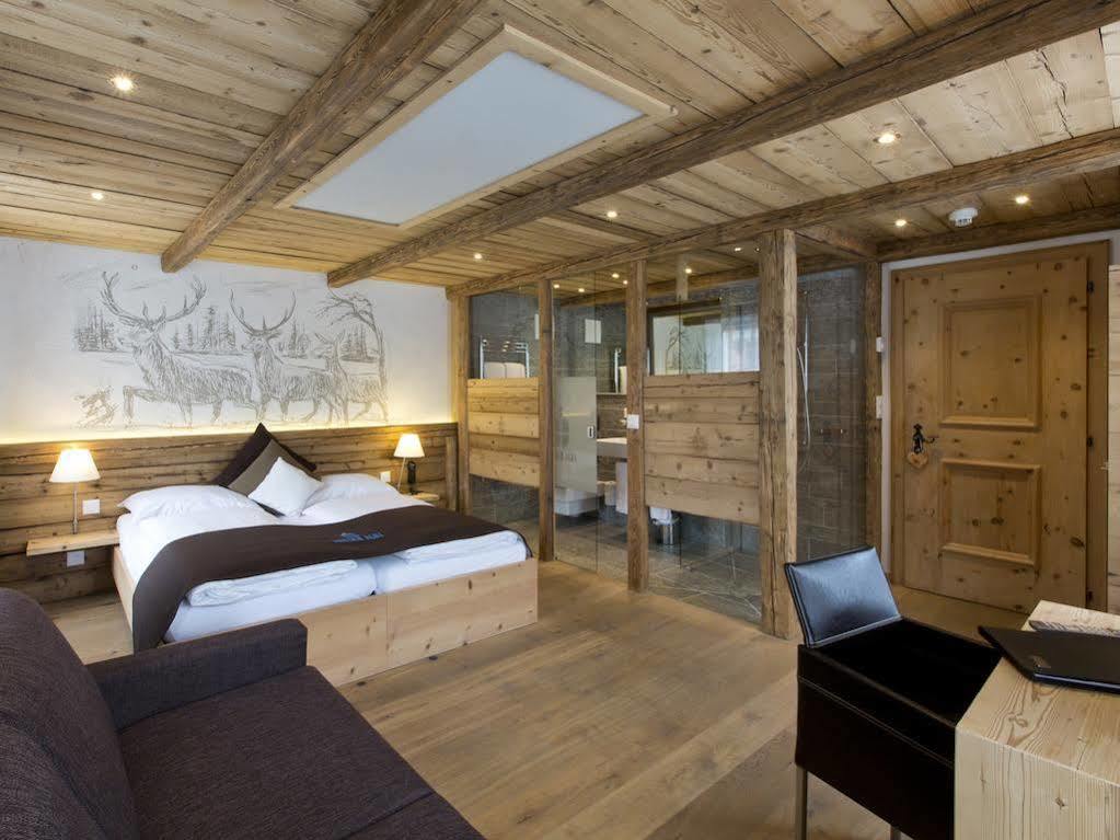 Hotel Crusch Alba ルェルネツ エクステリア 写真